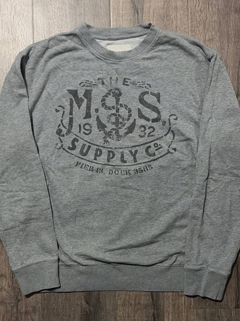 Vintage Old Navy Supply Co Graphic Sweatshirt Grey Medium